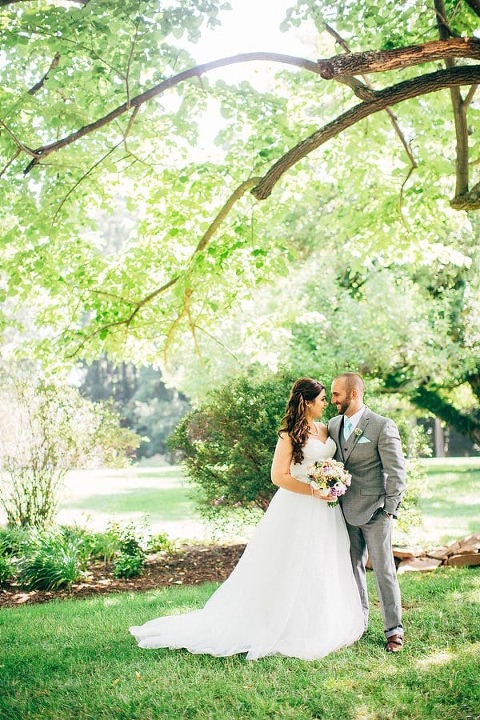 Antrim Wedding || Dani Leigh Photography || Charm City Wed || www.charmcitywed.com