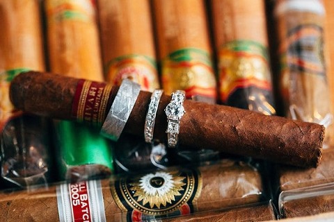 Antrim Wedding || Dani Leigh Photography || Charm City Wed || www.charmcitywed.com