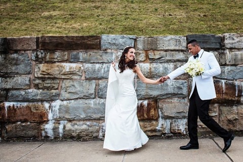 Classic Tabrizi’s Waterfront Wedding || Kathleen Hertel Photography || Charm City Wed || www.charmcitywed.com