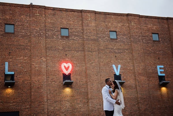 Classic Tabrizi’s Waterfront Wedding || Kathleen Hertel Photography || Charm City Wed || www.charmcitywed.com