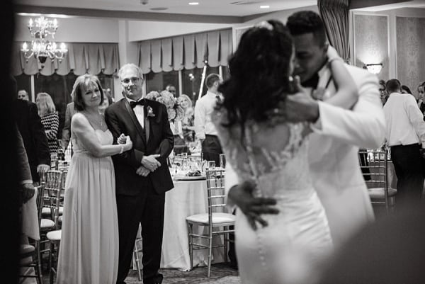 Classic Tabrizi’s Waterfront Wedding || Kathleen Hertel Photography || Charm City Wed || www.charmcitywed.com