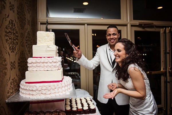 Classic Tabrizi’s Waterfront Wedding || Kathleen Hertel Photography || Charm City Wed || www.charmcitywed.com