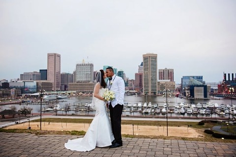 Classic Tabrizi’s Waterfront Wedding || Kathleen Hertel Photography || Charm City Wed || www.charmcitywed.com