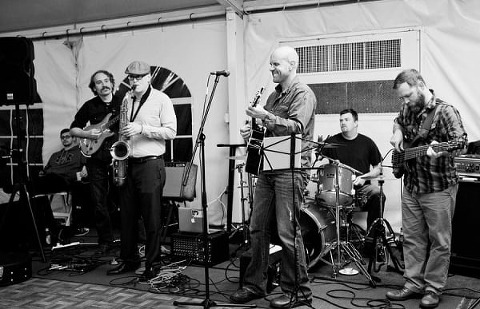 Elkridge Furnace Inn Wedding || Stacey Lee Photography || Charm City Wed || www.charmcitywed.com