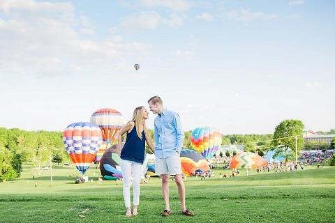 Hot Air Balloon Festival Engagement Session || Lauren E Merrill Photography || Charm City Wed || www.charmcitywed.com