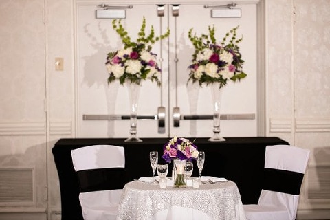 Hunt Valley Inn Wedding || Living Radiant Photography || Charm City Wed || www.charmcitywed.com