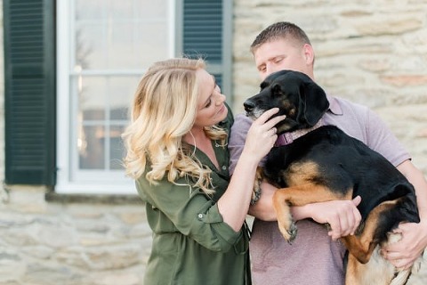 Outdoor Engagement Session || Sknow Photo || Charm City Wed || www.charmcitywed.com