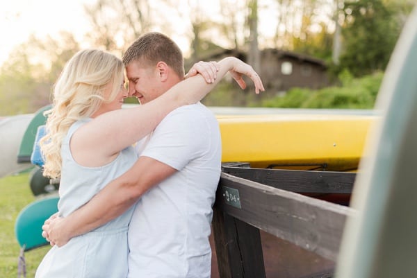 Outdoor Engagement Session || Sknow Photo || Charm City Wed || www.charmcitywed.com
