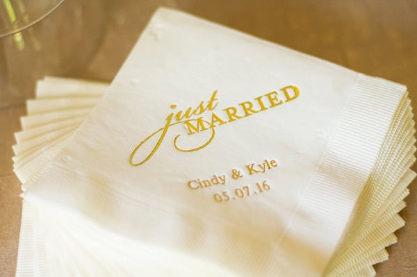 Spring Gramercy Mansion Wedding || Kira Nichole Photography || Charm City Wed || www.charmcitywed.com