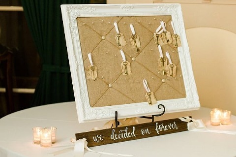 Spring Gramercy Mansion Wedding || Kira Nichole Photography || Charm City Wed || www.charmcitywed.com