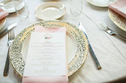 Spring Gramercy Mansion Wedding || Kira Nichole Photography || Charm City Wed || www.charmcitywed.com