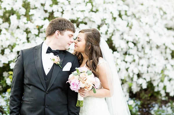 Spring Gramercy Mansion Wedding || Kira Nichole Photography || Charm City Wed || www.charmcitywed.com