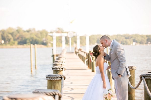 Waters Edge Event Center Wedding || Living Radiant Photography || Charm City Wed || www.charmcitywed.com