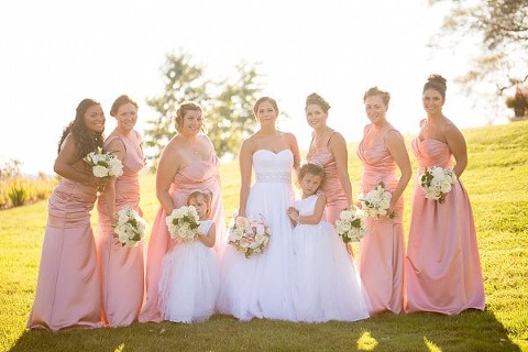 Waters Edge Event Center Wedding || Living Radiant Photography || Charm City Wed || www.charmcitywed.com