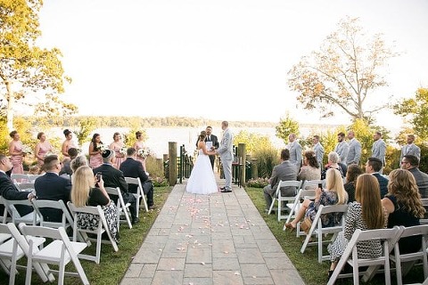 Waters Edge Event Center Wedding || Living Radiant Photography || Charm City Wed || www.charmcitywed.com