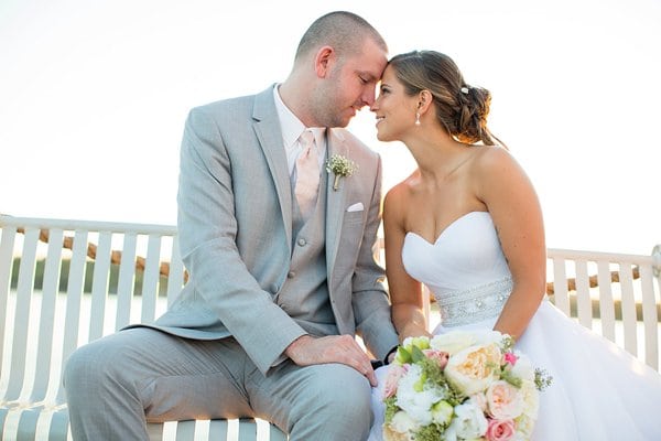 Waters Edge Event Center Wedding || Living Radiant Photography || Charm City Wed || www.charmcitywed.com