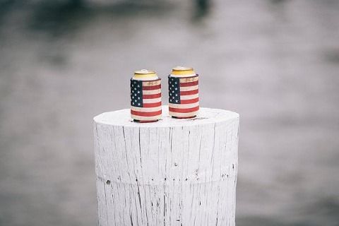 4th of July Wedding at the Anchor Inn || JFannon Photography || Charm City Wed || www.charmcitywed.com