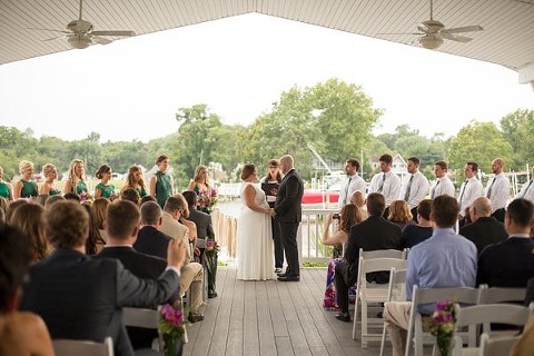 4th of July Wedding at the Anchor Inn || JFannon Photography || Charm City Wed || www.charmcitywed.com