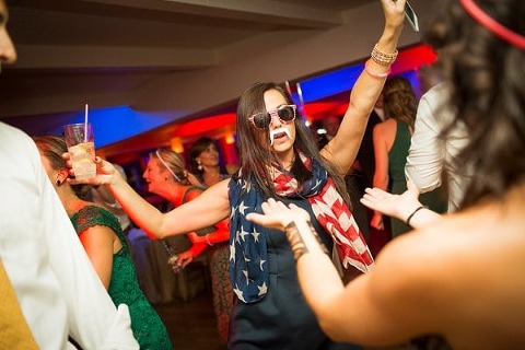 4th of July Wedding at the Anchor Inn || JFannon Photography || Charm City Wed || www.charmcitywed.com