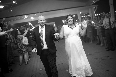 4th of July Wedding at the Anchor Inn || JFannon Photography || Charm City Wed || www.charmcitywed.com