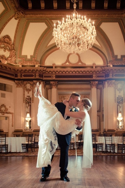 Bubble Exit Wedding at the Belvedere || Bradley Images || Charm City Wed || www.charmcitywed.com