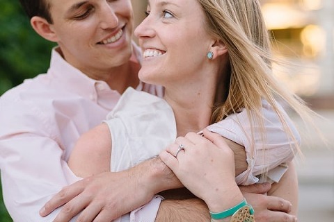 Downtown Baltimore Engagement Session || Nicole Barr Photography || Charm City Wed || www.charmcitywed.com