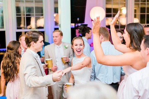 Emory Grove Hotel Wedding || Britney Clause Photography || Charm City Wed || www.charmcitywed.com