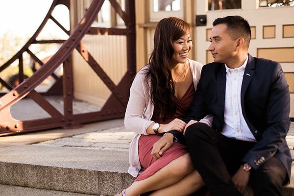 Warm and Sunny Engagement Session || Tira Paige Photography || Charm City Wed || www.charmcitywed.com