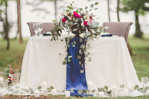 Red White and Blue Styled Shoot || Images by Amber Robinson || Charm City Wed || www.charmcitywed.com