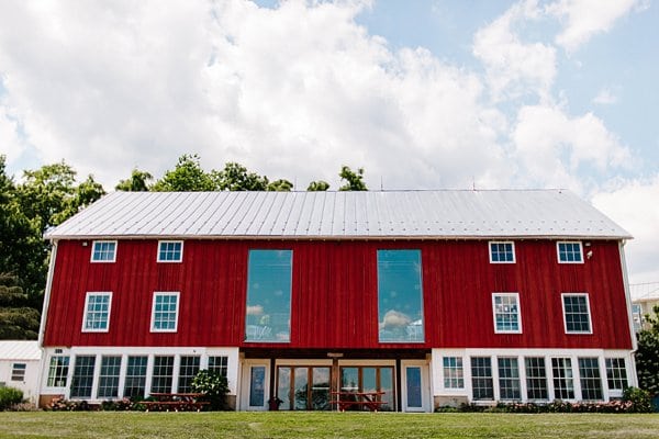 The Lucy School Wedding || Emily Gude Photography || Charm City Wed || www.charmcitywed.com