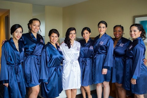 Walters Art Museum Wedding || Anna Schmidt Photography || Charm City Wed || www.charmcitywed.com