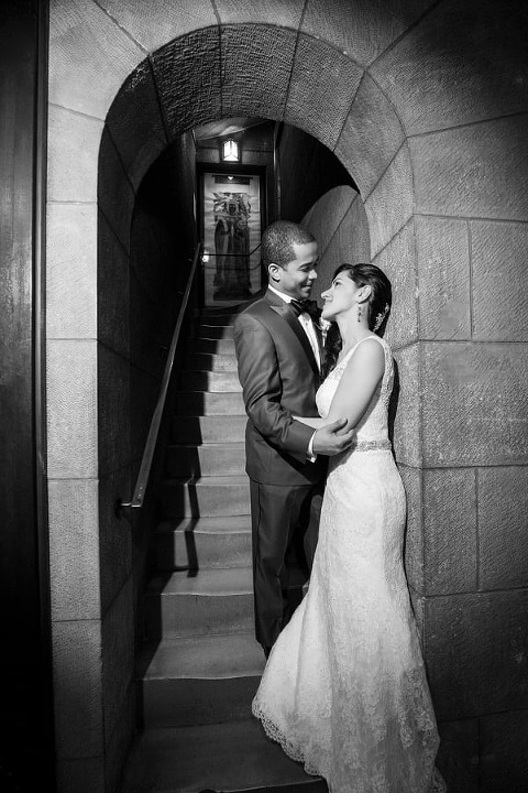 Walters Art Museum Wedding || Anna Schmidt Photography || Charm City Wed || www.charmcitywed.com