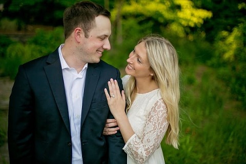 Waterfront Annapolis Engagement Session || B.O.B Photography || Charm City Wed || www.charmcitywed.com