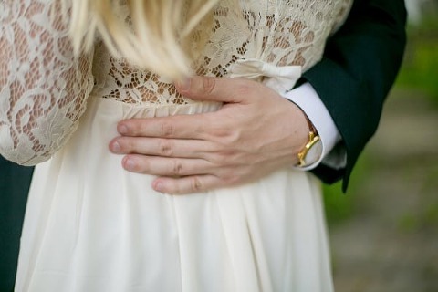 Waterfront Annapolis Engagement Session || B.O.B Photography || Charm City Wed || www.charmcitywed.com