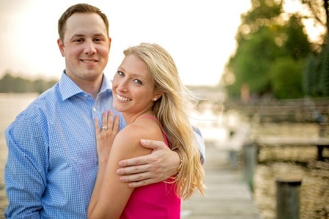 Waterfront Annapolis Engagement Session || B.O.B Photography || Charm City Wed || www.charmcitywed.com
