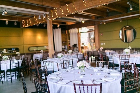 Waterfront Kitchen Wedding || Anny. Photography || Charm City Wed || www.charmcitywed.com