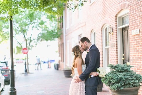 Waterfront Kitchen Wedding || Anny. Photography || Charm City Wed || www.charmcitywed.com