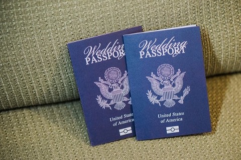 Baltimore Pier 5 Hotel Wedding || Liz Cowie Photography || Charm City Wed || www.charmcitywed.com