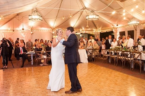 Frederick Douglass Maritime Museum Wedding || Meaghan Elliott Photography || Lemon and Lime Event Design || Charm City Wed || www.charmcitywed.com