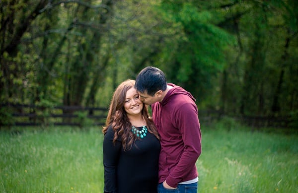 Lush Spring Engagement Session || Katherine Elizabeth Photography || Charm City Wed || www.charmcitywed.com
