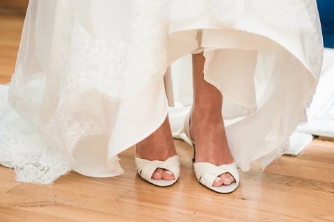 Mansion at Valley Country Club Wedding || Marlayna Photography || Charm City Wed || www.charmcitywed.com