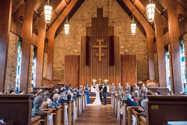 Mansion at Valley Country Club Wedding || Marlayna Photography || Charm City Wed || www.charmcitywed.com