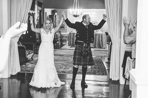 Mansion at Valley Country Club Wedding || Marlayna Photography || Charm City Wed || www.charmcitywed.com