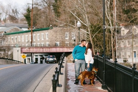 Old Ellicott City Engagement ||  Jen Harvey Photography  ||  Charm City Wed  ||  www.charmcitywed.com