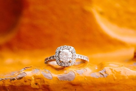 Old Ellicott City Engagement ||  Jen Harvey Photography  ||  Charm City Wed  ||  www.charmcitywed.com