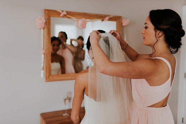 Romantic Backyard Wedding || Bekah Kay Creative || Charm City Wed || www.charmcitywed.com