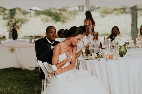 Romantic Backyard Wedding || Bekah Kay Creative || Charm City Wed || www.charmcitywed.com