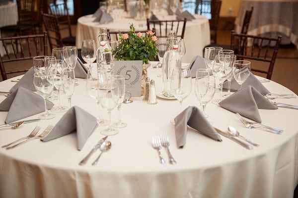 Running Hare Vineyard Wedding || Mike B Photography || Charm City Wed || www.charmcitywed.com