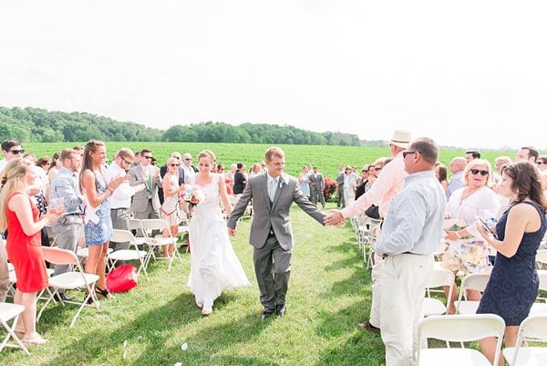 Shoemaker Homestead Wedding || Britney Clause Photography || Charm City Wed || www.charmcitywed.com