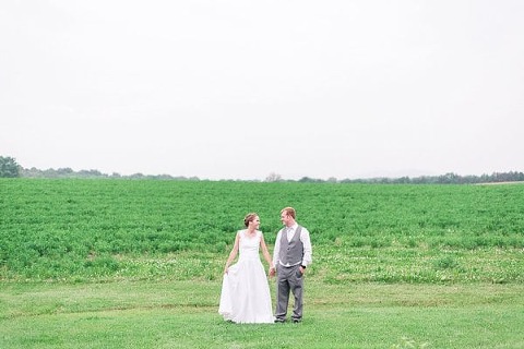 Shoemaker Homestead Wedding || Britney Clause Photography || Charm City Wed || www.charmcitywed.com